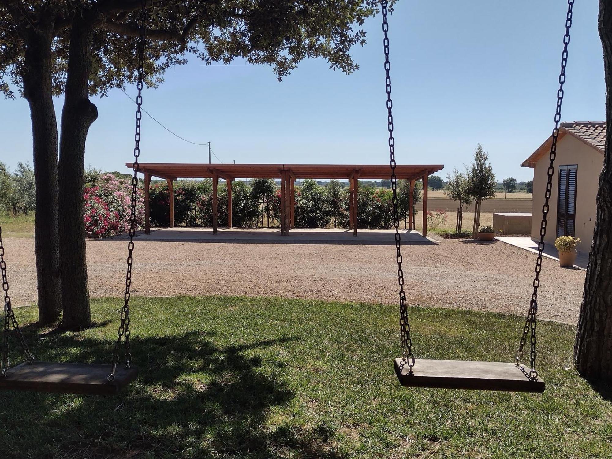Agriturismo I Debbi Биббона Экстерьер фото