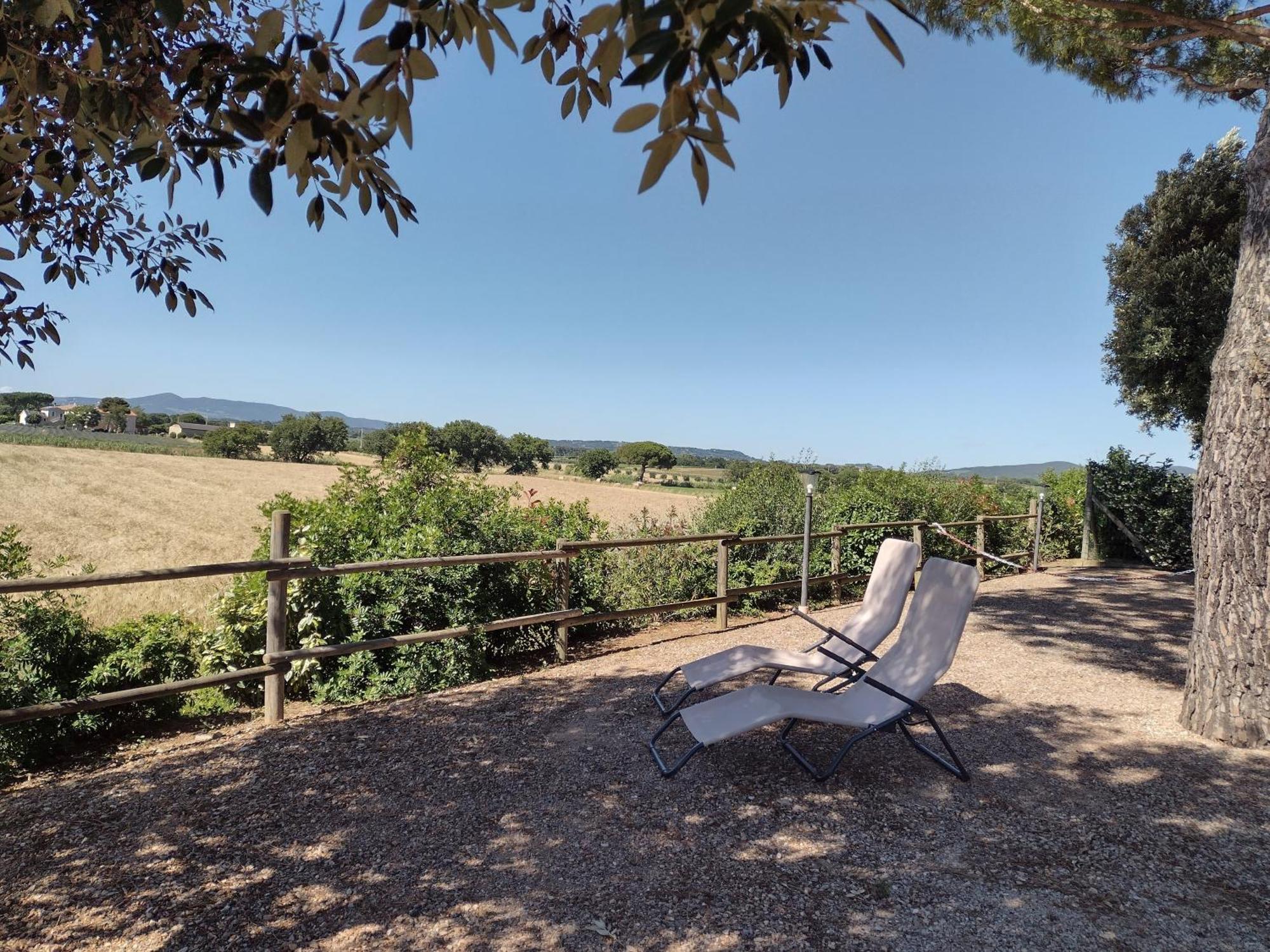 Agriturismo I Debbi Биббона Экстерьер фото