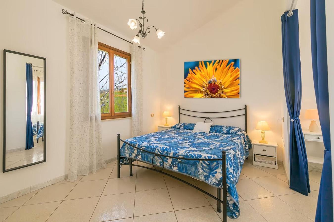 Agriturismo I Debbi Биббона Экстерьер фото
